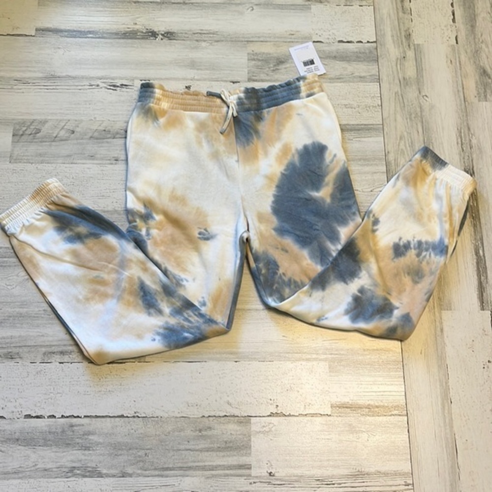 NWT. Love, Fire. Junior XL. Joggers